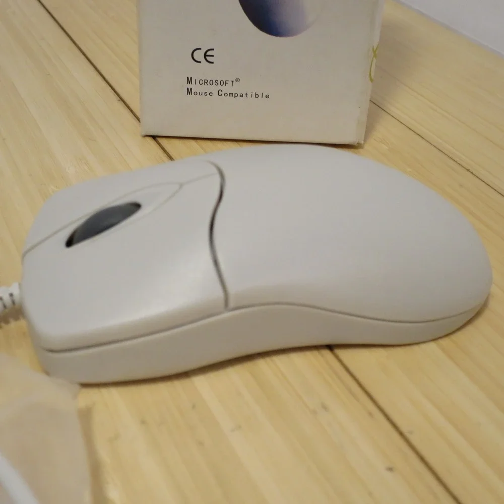 Designer Scrolling Mouse‎ Model H2002 PS2 600DPI (1 of 2)